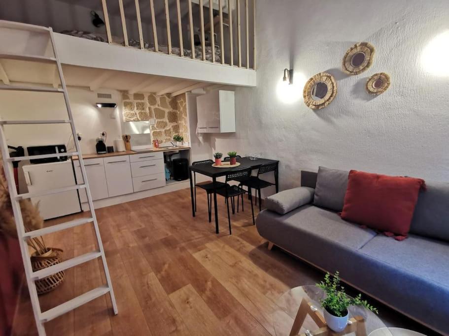 Centre Ville Montpellier - Appartement Au Coeur De L'Ecusson Exterior photo